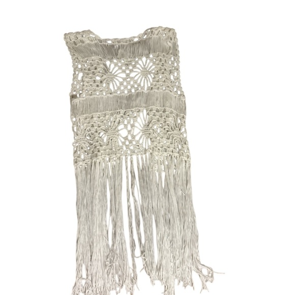 Full Tilt Ivory Crochet Fringe Top - Picture 3 of 7